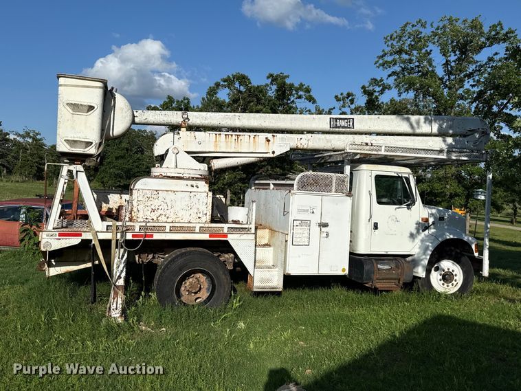 image for item ET6243 1996 International 4700 bucket truck