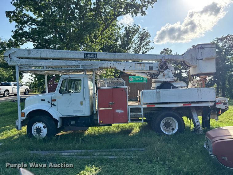 image for item ET6243 1996 International 4700 bucket truck