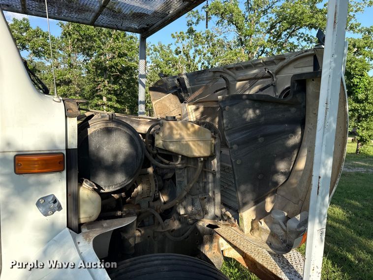 image for item ET6243 1996 International 4700 bucket truck