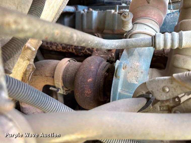 image for item ET6243 1996 International 4700 bucket truck