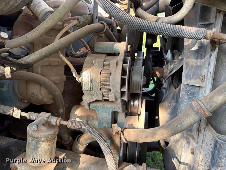 image for item ET6243 1996 International 4700 bucket truck