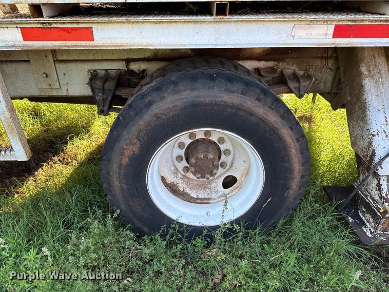 image for item ET6243 1996 International 4700 bucket truck