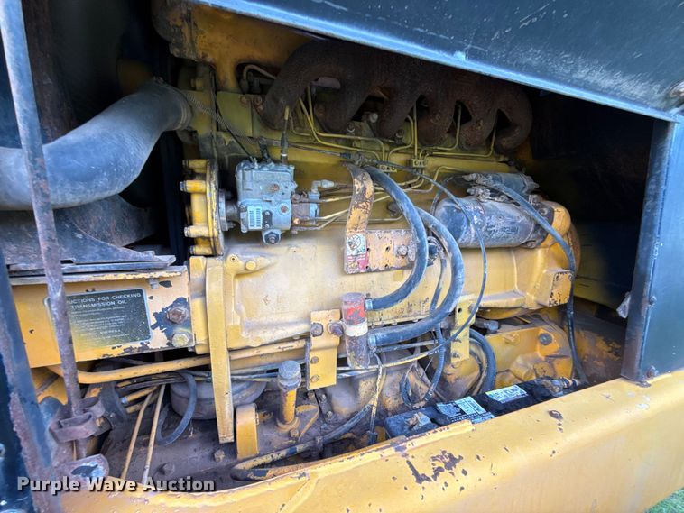 image for item ET6245 1977 John Deere 570-A motor grader