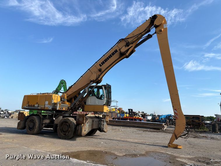 image for item ET6246 Liebherr 944 wheeled excavator