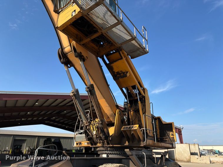 image for item ET6246 Liebherr 944 wheeled excavator