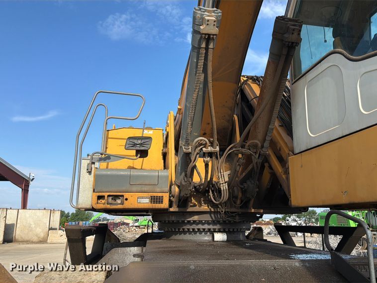 image for item ET6246 Liebherr 944 wheeled excavator