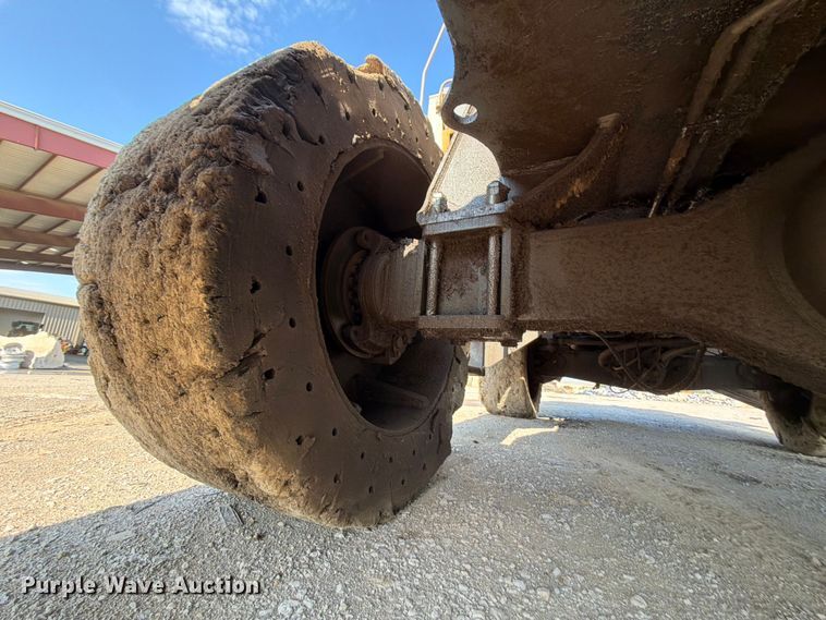 image for item ET6246 Liebherr 944 wheeled excavator