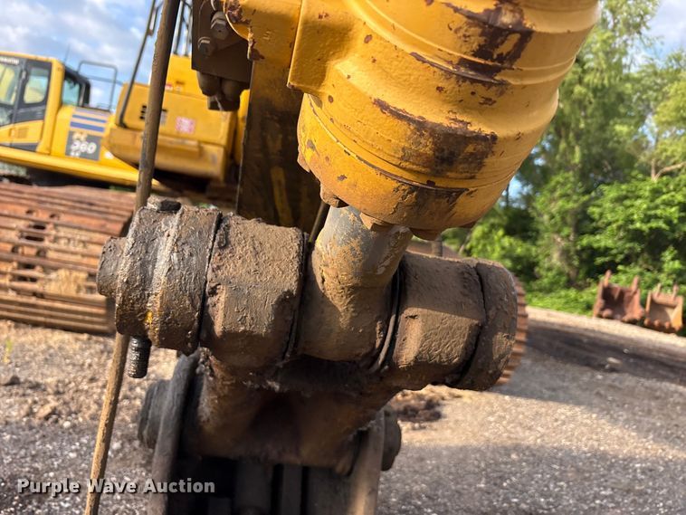 image for item EU5566 2018 Komatsu PC210LC-11 excavator
