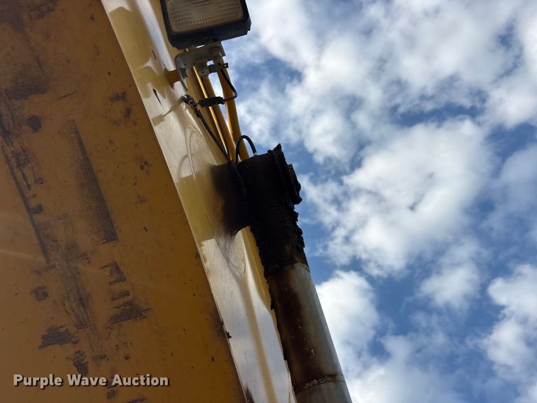 image for item EU5566 2018 Komatsu PC210LC-11 excavator