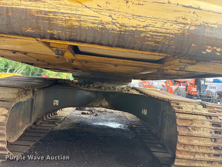image for item EU5566 2018 Komatsu PC210LC-11 excavator