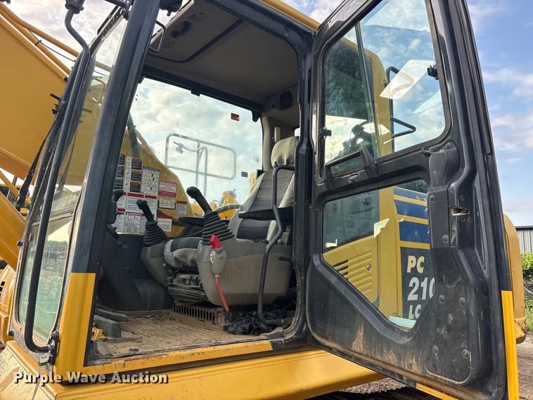 image for item EU5566 2018 Komatsu PC210LC-11 excavator
