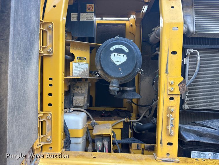 image for item EU5566 2018 Komatsu PC210LC-11 excavator