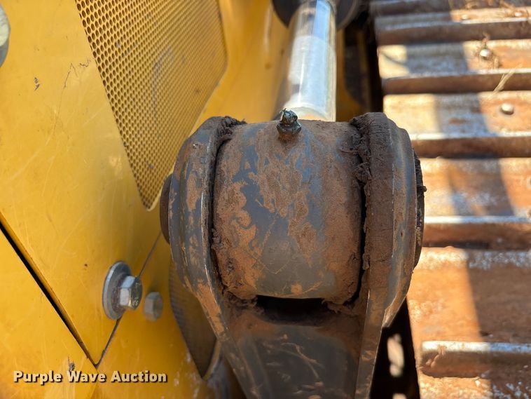 image for item EU5573 2013 John Deere 700K XLT dozer