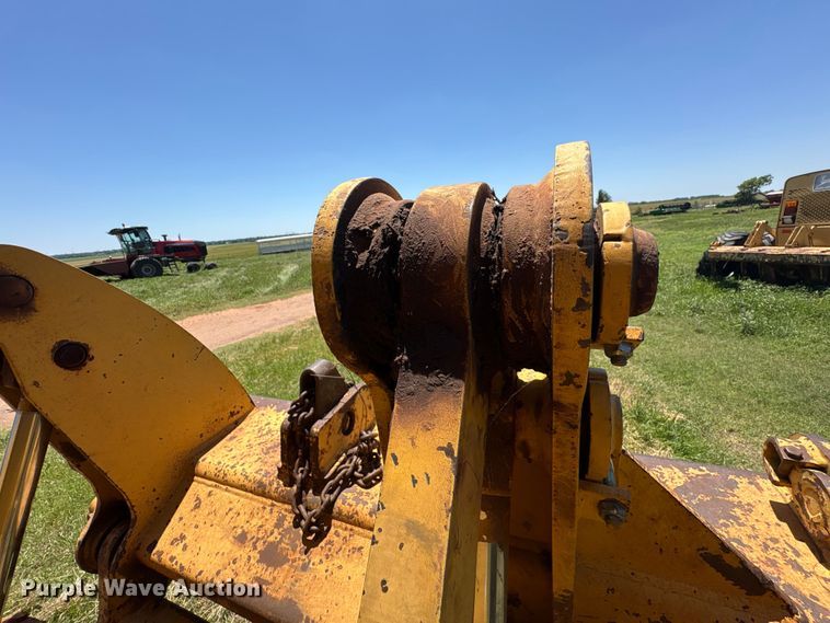 image for item EU5573 2013 John Deere 700K XLT dozer