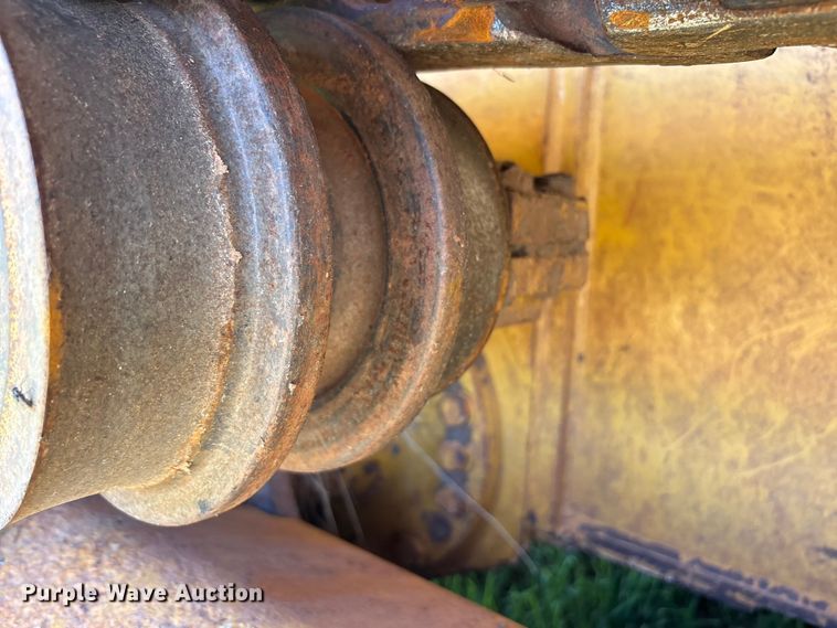image for item EU5573 2013 John Deere 700K XLT dozer