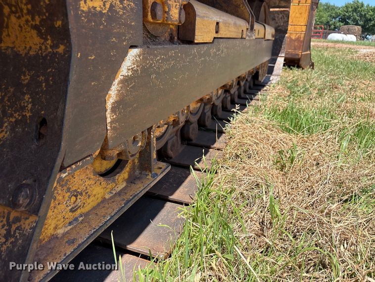 image for item EU5573 2013 John Deere 700K XLT dozer