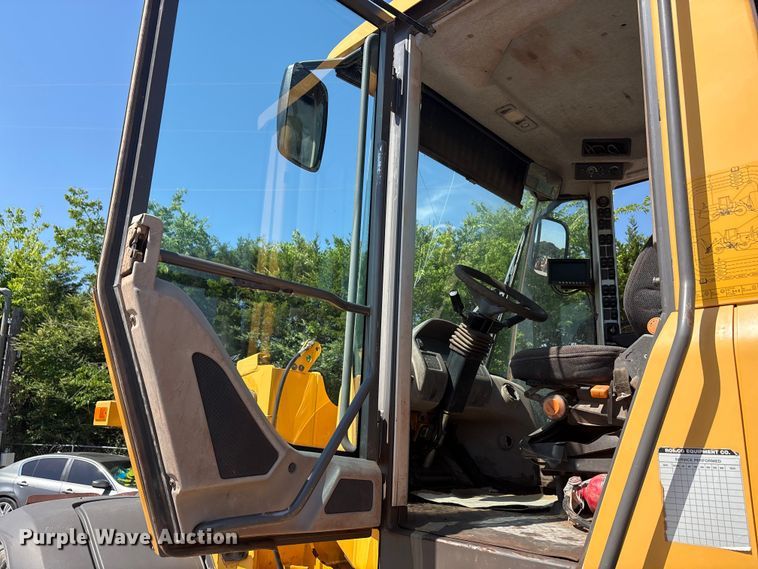 image for item EU5593 2012 Volvo L70G wheel loader