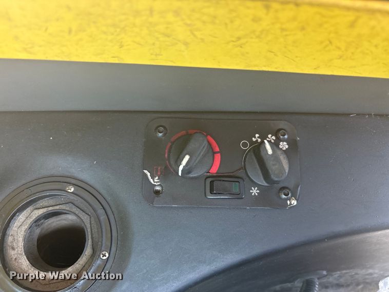image for item EU5594 2019 Hyster H155FT forklift