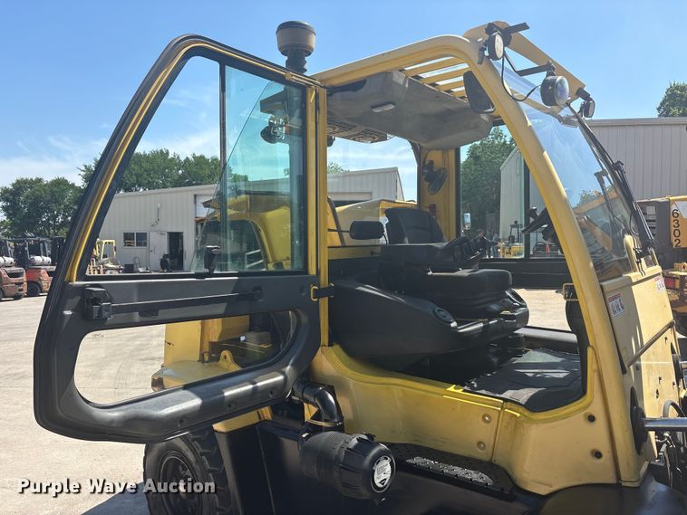image for item EU5594 2019 Hyster H155FT forklift