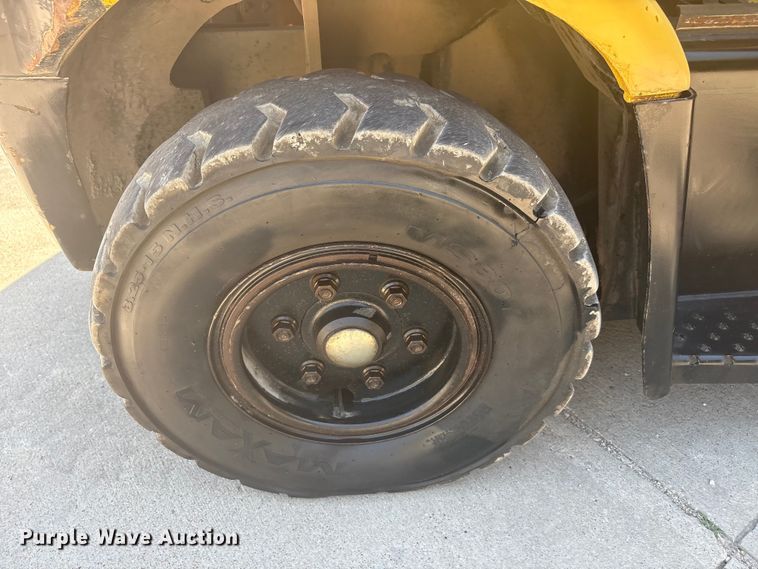 image for item EU5594 2019 Hyster H155FT forklift