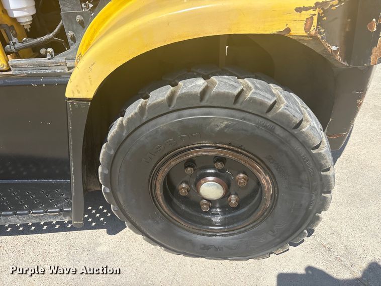 image for item EU5594 2019 Hyster H155FT forklift