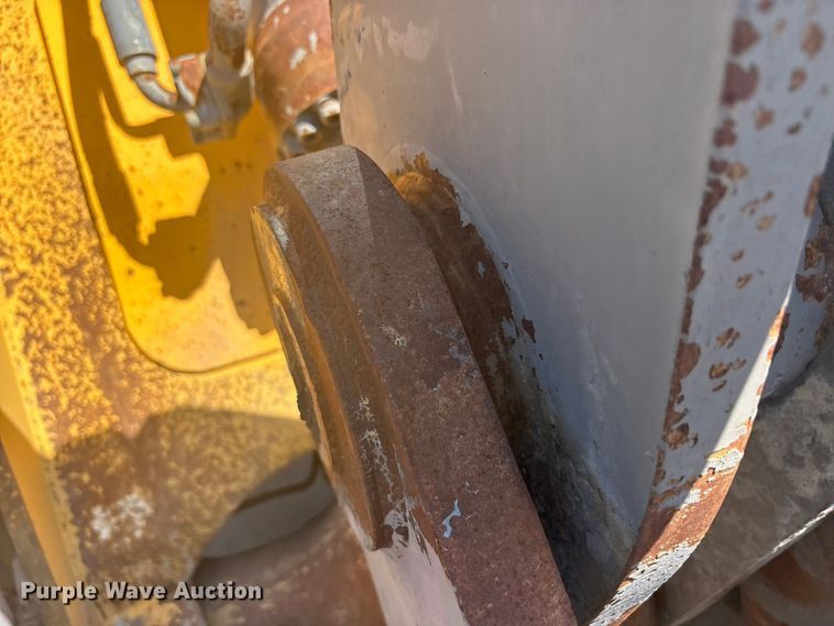 image for item EU5595 1997 Volvo L70C wheel loader