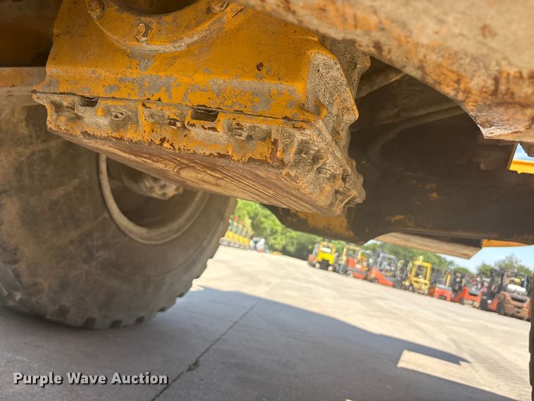 image for item EU5595 1997 Volvo L70C wheel loader