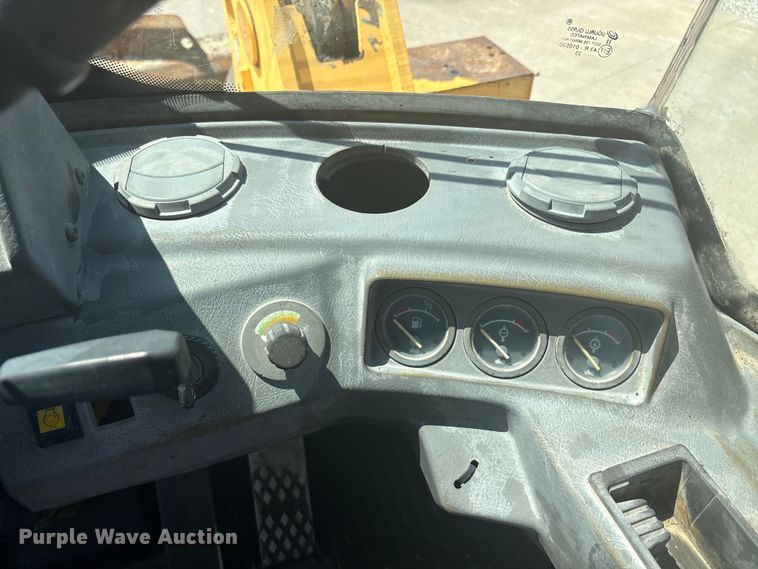 image for item EU5595 1997 Volvo L70C wheel loader