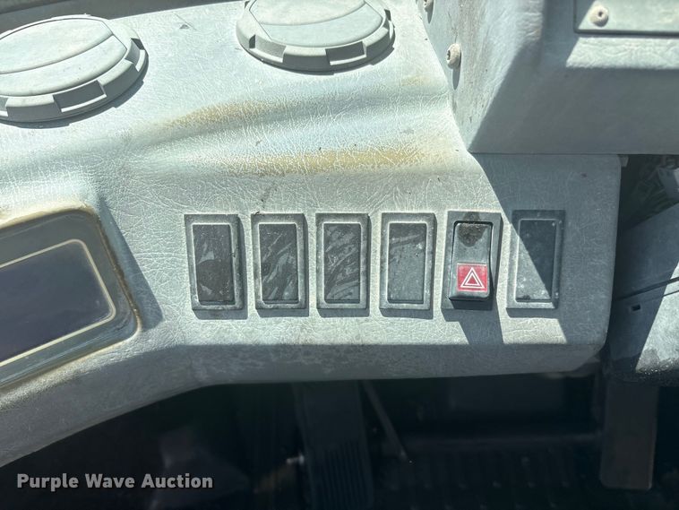 image for item EU5595 1997 Volvo L70C wheel loader