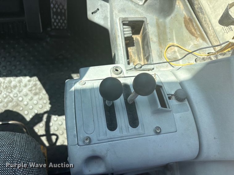 image for item EU5595 1997 Volvo L70C wheel loader