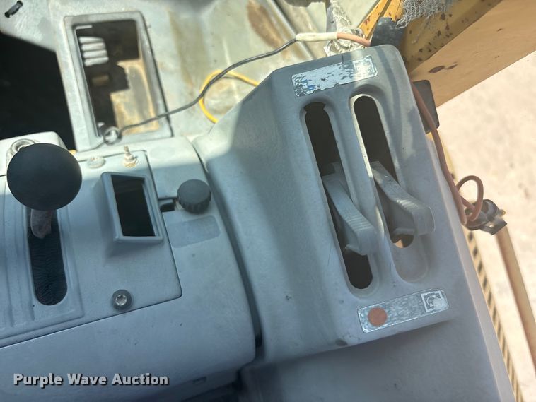 image for item EU5595 1997 Volvo L70C wheel loader