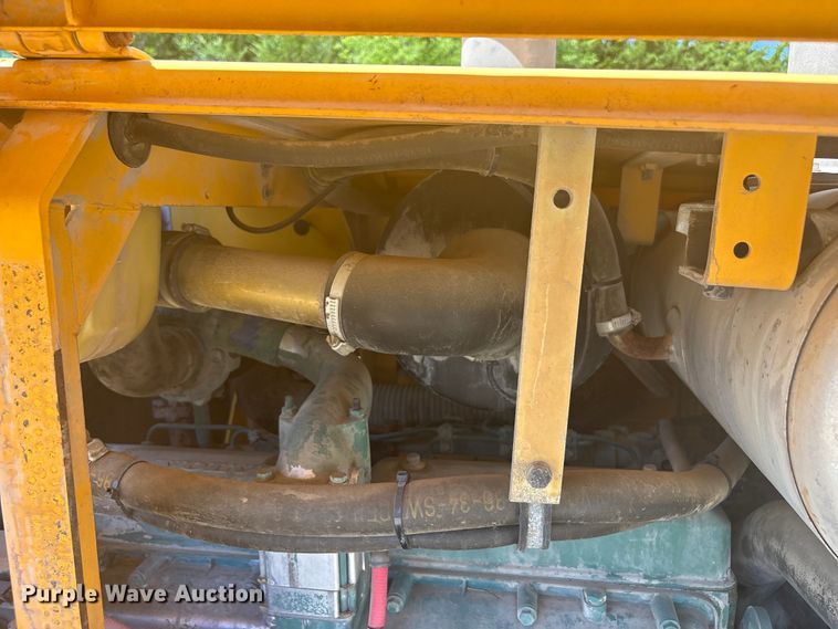 image for item EU5595 1997 Volvo L70C wheel loader