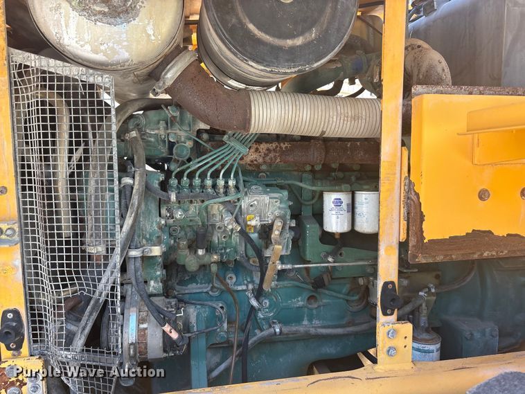 image for item EU5595 1997 Volvo L70C wheel loader