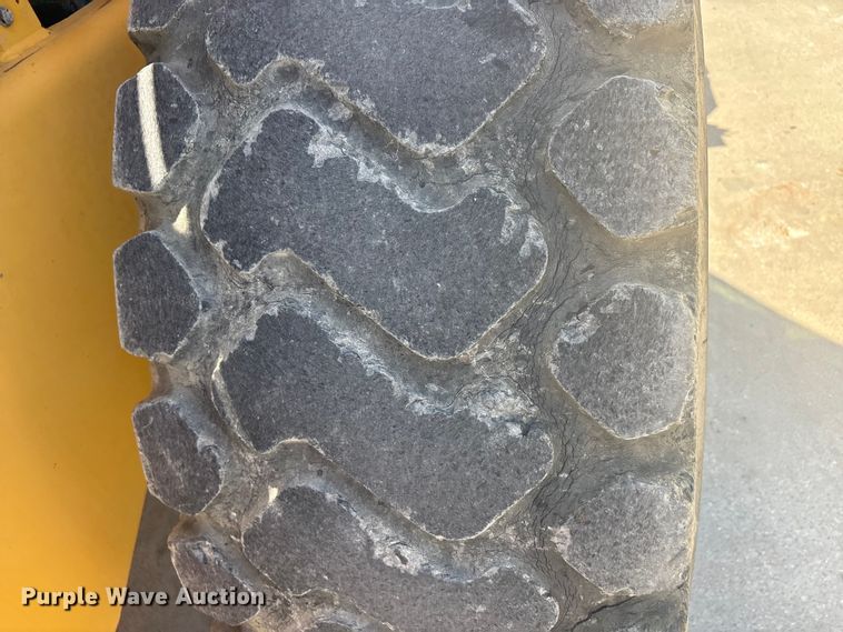 image for item EU5595 1997 Volvo L70C wheel loader