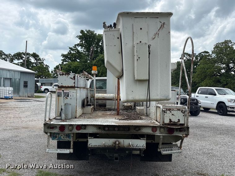 image for item EU5604 1992 Ford F450 Super Duty bucket truck