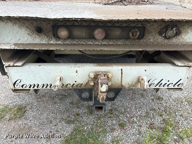 image for item EU5604 1992 Ford F450 Super Duty bucket truck