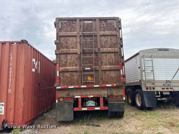 image for item EU5618 2007 Steco, Inc live bottom trailer