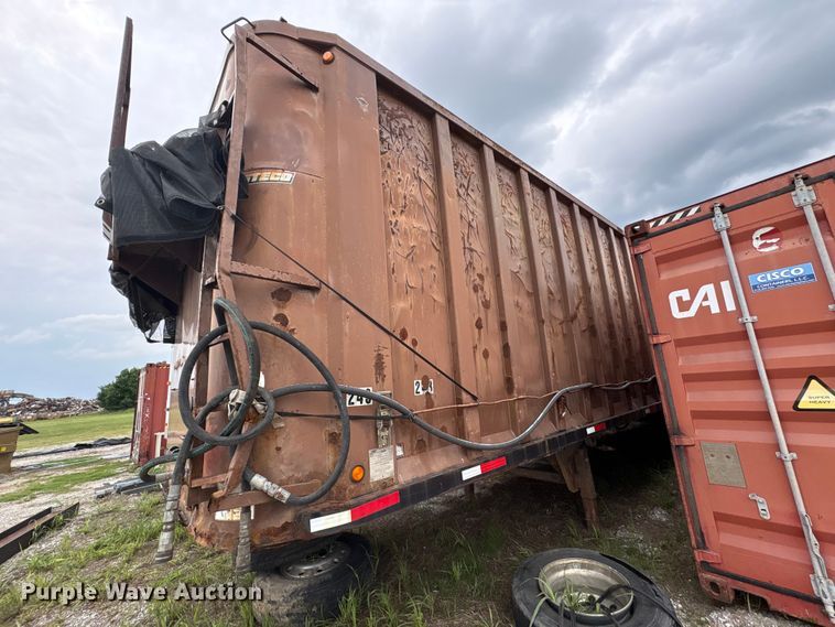 image for item EU5618 2007 Steco, Inc live bottom trailer