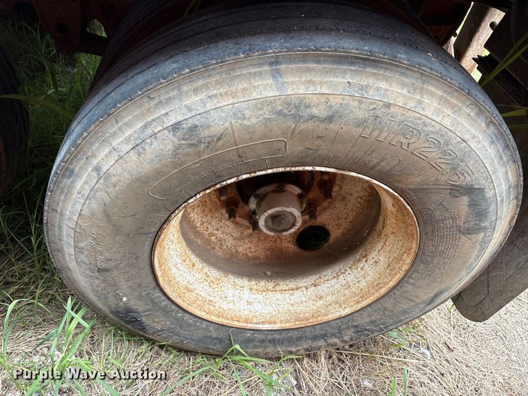image for item EU5618 2007 Steco, Inc live bottom trailer