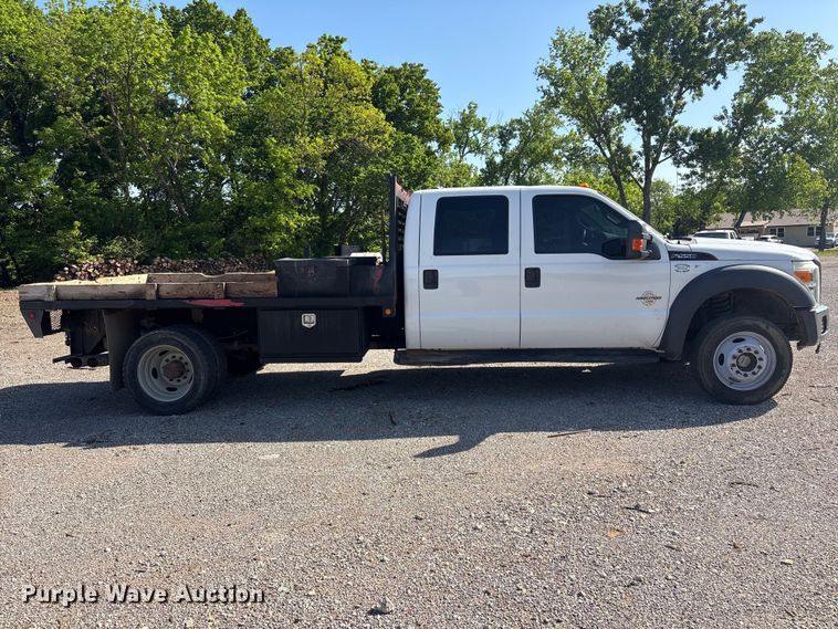 image for item EV2919 2013 Ford F550 Super Duty Crew Cab flatbed truck