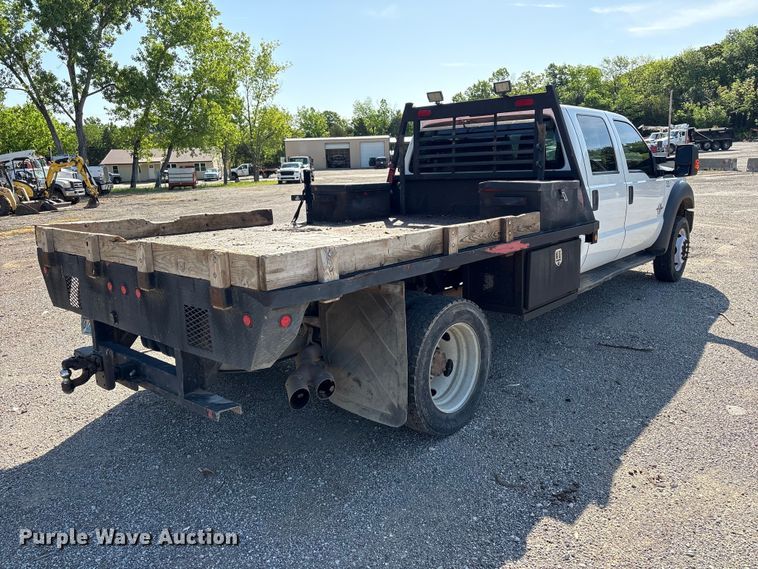image for item EV2919 2013 Ford F550 Super Duty Crew Cab flatbed truck