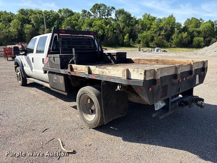 image for item EV2919 2013 Ford F550 Super Duty Crew Cab flatbed truck