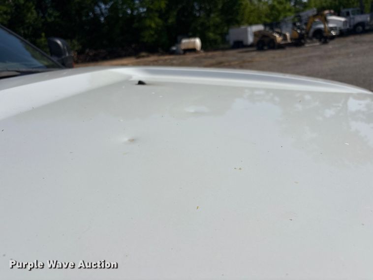 image for item EV2919 2013 Ford F550 Super Duty Crew Cab flatbed truck