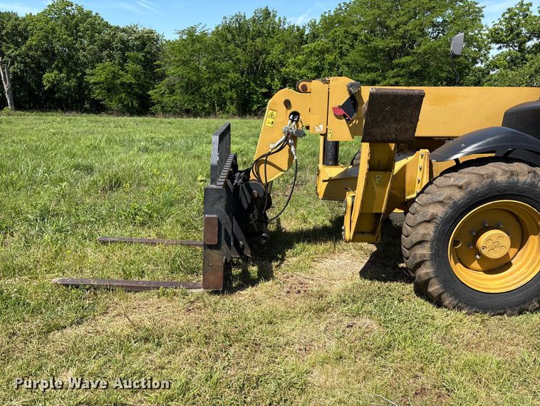 image for item EW0034 2005 Caterpillar TH360B telehandler