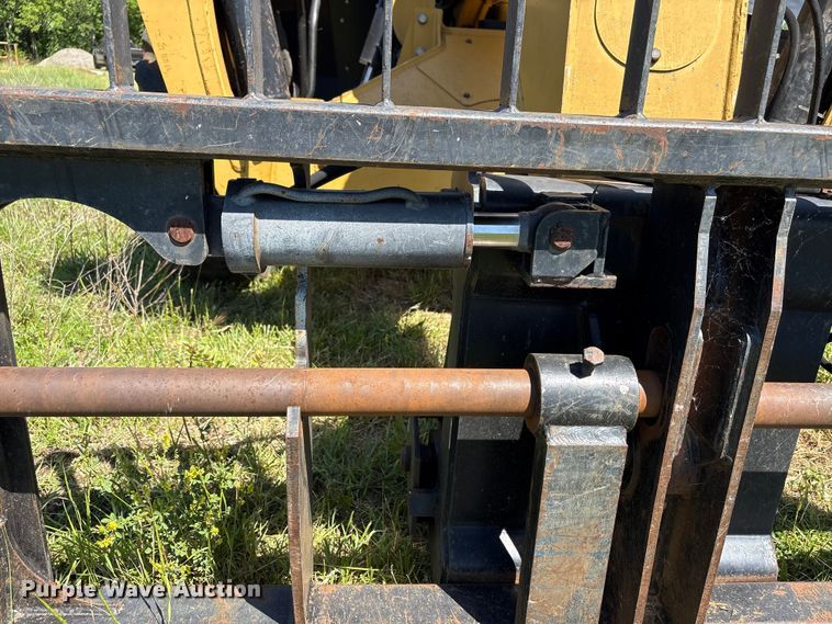 image for item EW0034 2005 Caterpillar TH360B telehandler