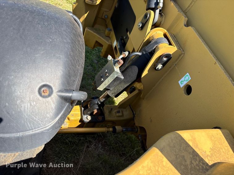 image for item EW0034 2005 Caterpillar TH360B telehandler
