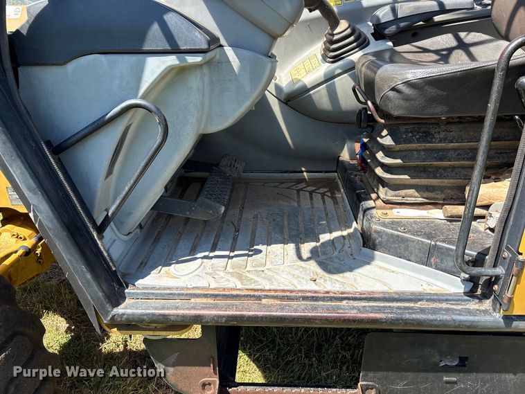 image for item EW0034 2005 Caterpillar TH360B telehandler