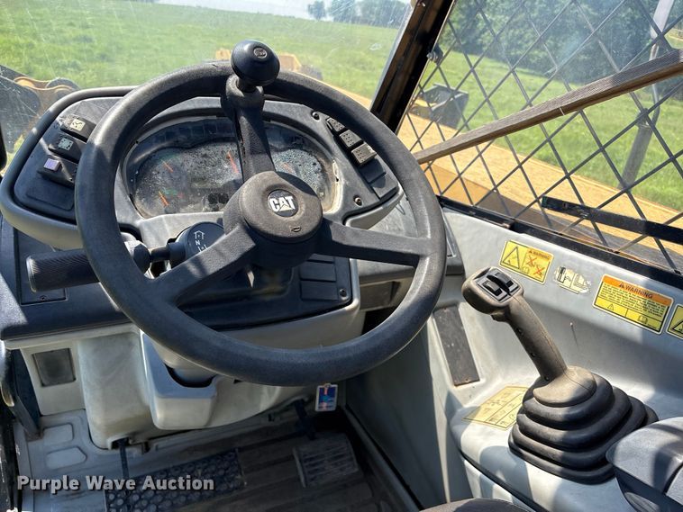 image for item EW0034 2005 Caterpillar TH360B telehandler