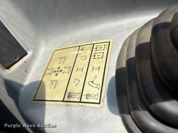 image for item EW0034 2005 Caterpillar TH360B telehandler