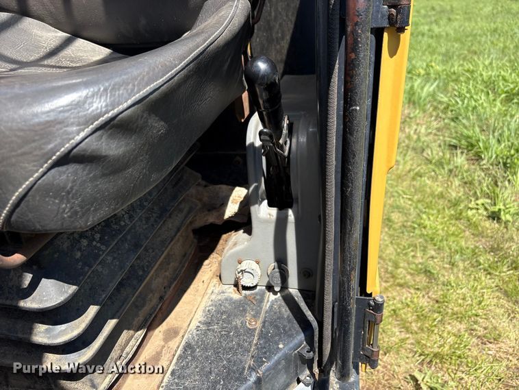 image for item EW0034 2005 Caterpillar TH360B telehandler